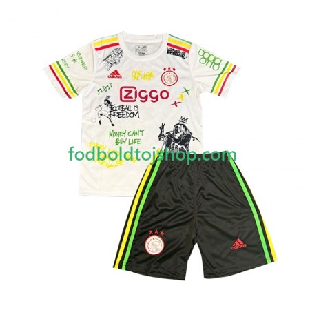 AFC Ajax Bob Marley Special Børn Hjemme Fodboldsæt 2025-26 S/S (+ Korte bukser)